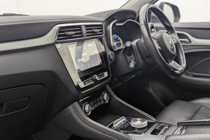 2025 Mg Mg Zs