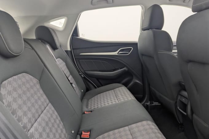 2025 Mg Mg Zs