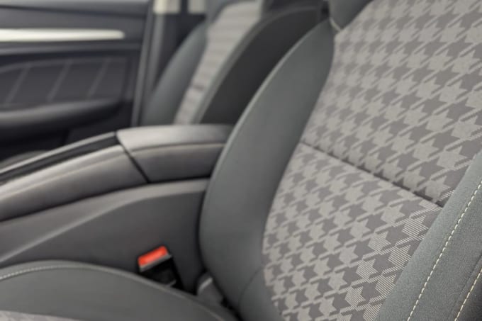 2025 Mg Mg Zs