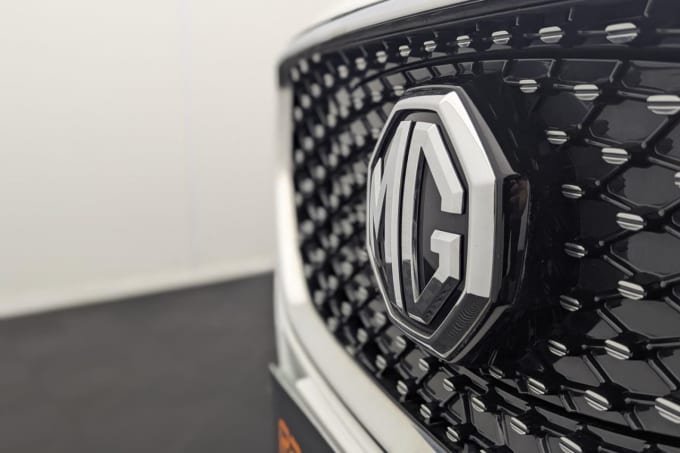 2025 Mg Mg Zs