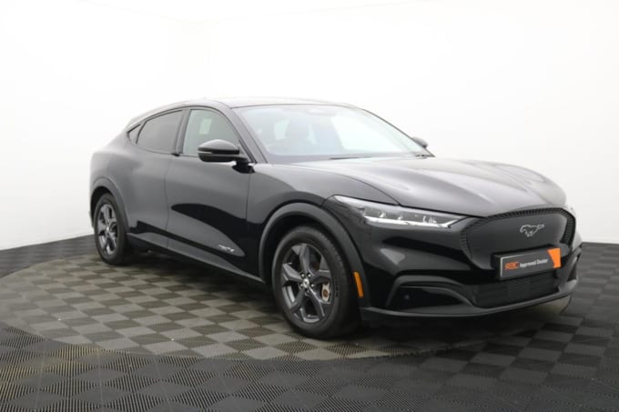 2025 Ford Mustang Mach-e