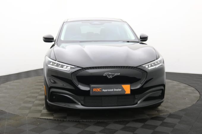 2025 Ford Mustang Mach-e