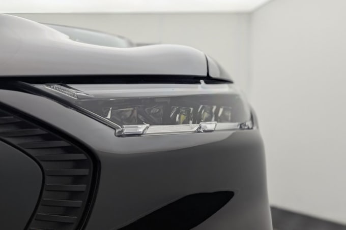 2025 Ford Mustang Mach-e