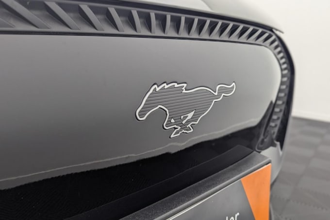 2025 Ford Mustang Mach-e