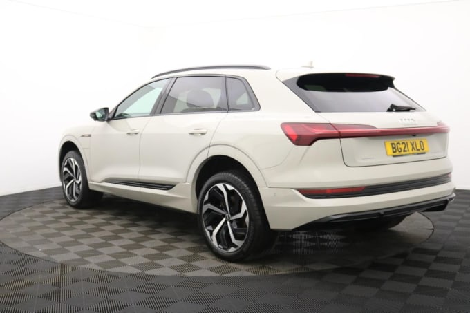2025 Audi E-tron