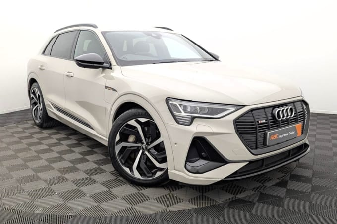 2025 Audi E-tron