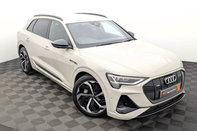 2025 Audi E-tron