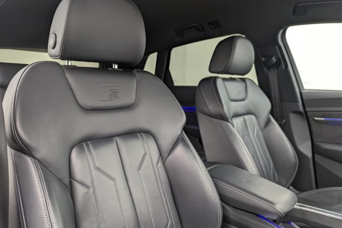 2025 Audi E-tron