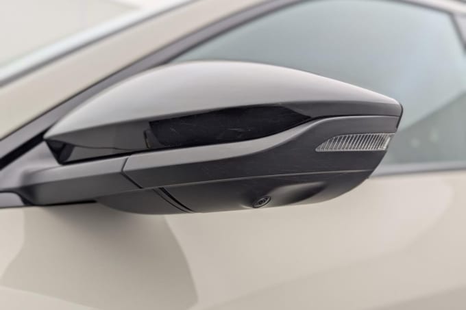 2025 Audi E-tron