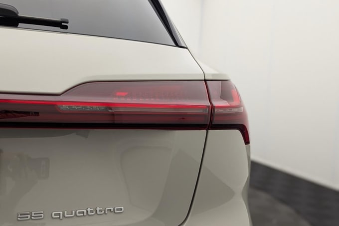 2025 Audi E-tron