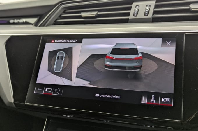 2025 Audi E-tron