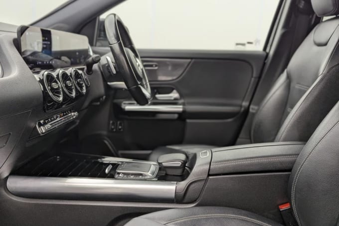 2025 Mercedes-benz Gla