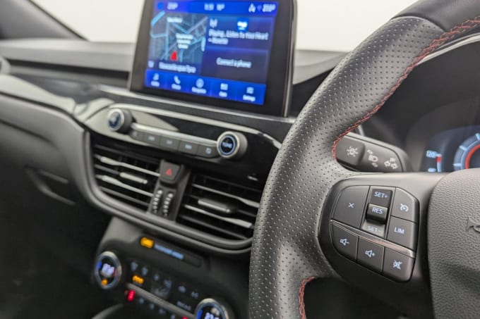 2025 Ford Kuga