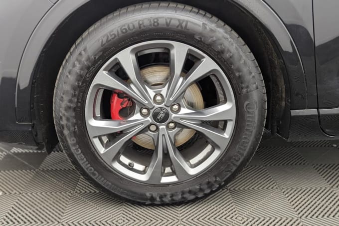 2025 Ford Kuga