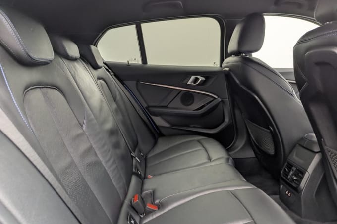 2025 BMW 1 Series
