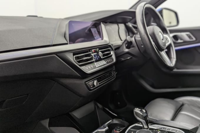 2025 BMW 1 Series