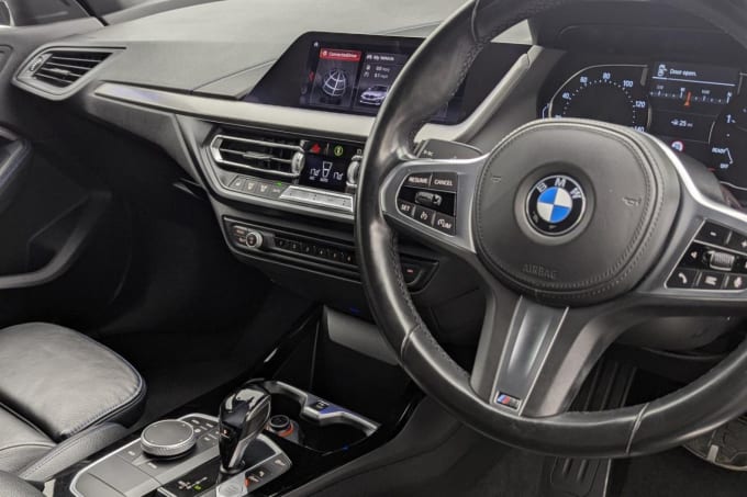 2025 BMW 1 Series