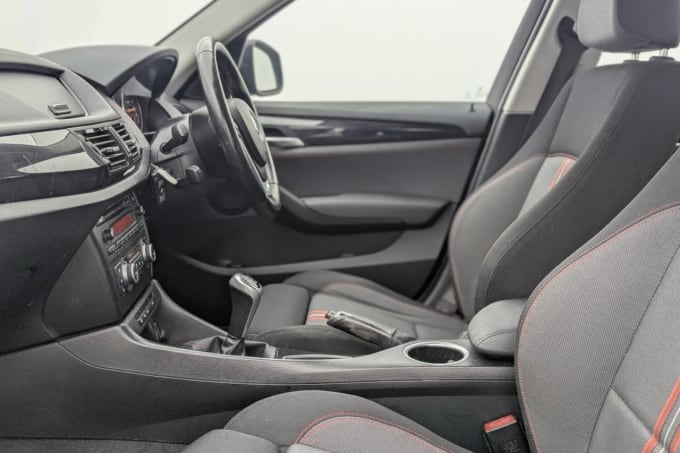 2025 BMW X1