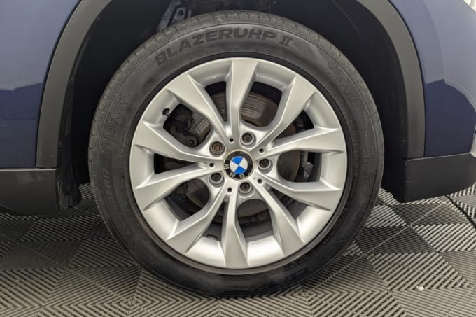 2025 BMW X1