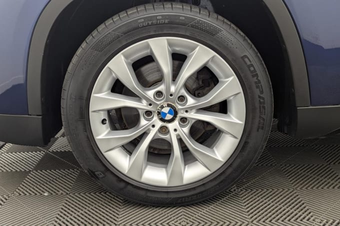 2025 BMW X1