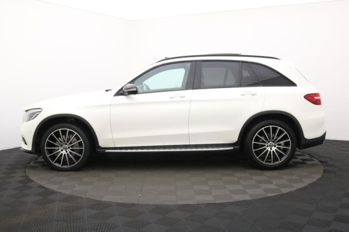 2025 Mercedes-benz Glc