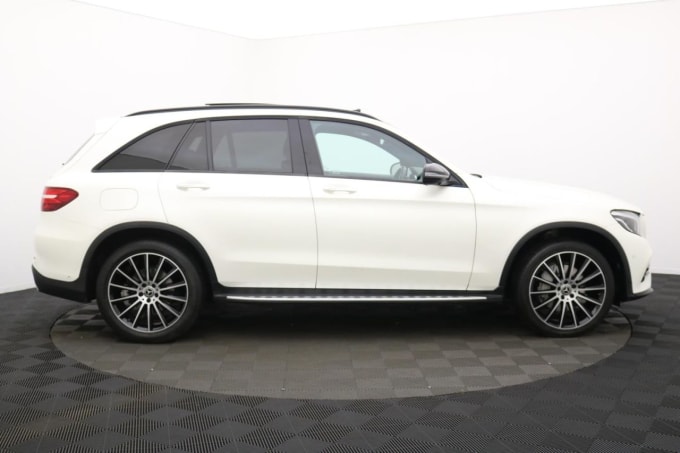2025 Mercedes-benz Glc