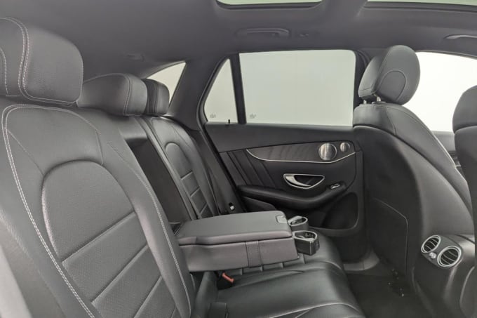 2025 Mercedes-benz Glc