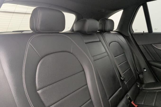 2025 Mercedes-benz Glc