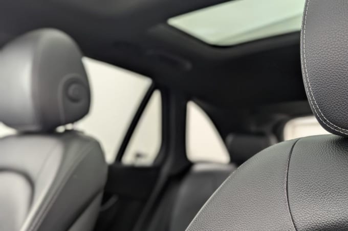 2025 Mercedes-benz Glc