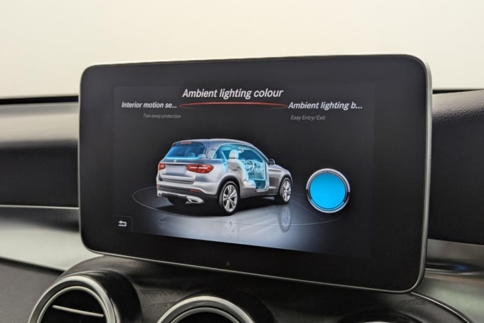 2025 Mercedes-benz Glc