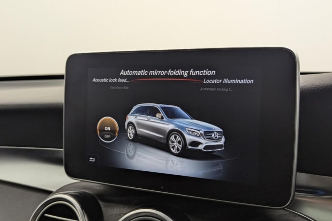 2025 Mercedes-benz Glc