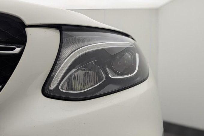 2025 Mercedes-benz Glc