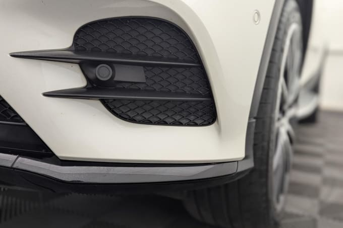 2025 Mercedes-benz Glc