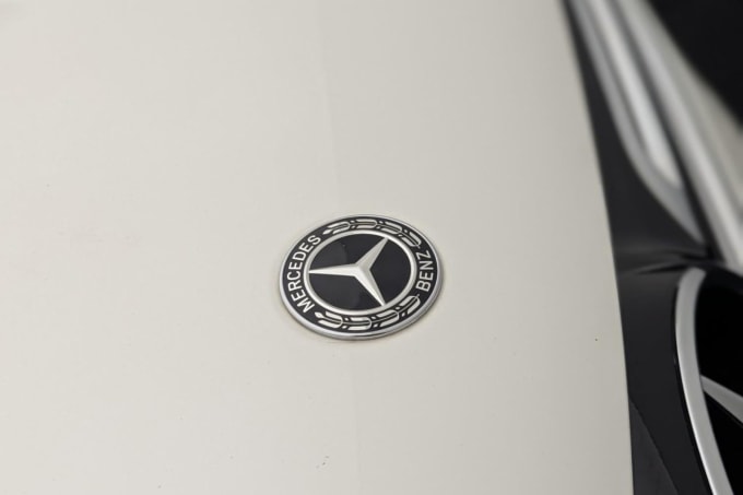 2025 Mercedes-benz Glc