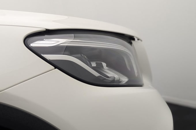 2025 Mercedes-benz Glc