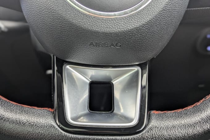 2025 Mg Mg Zs