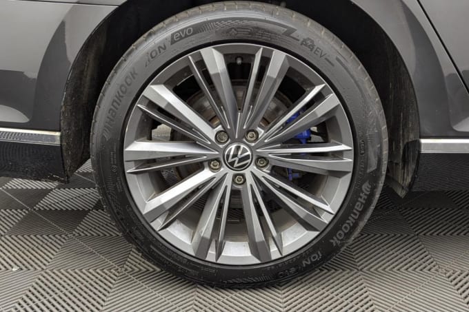 2025 Volkswagen Passat