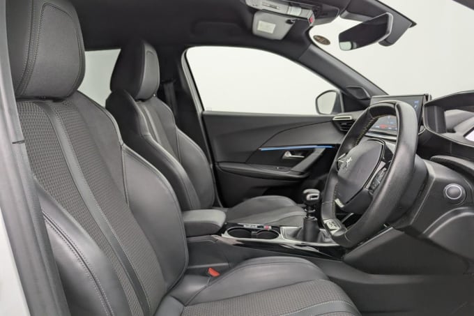 2025 Peugeot 2008