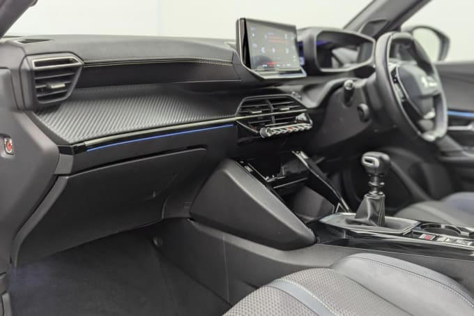 2025 Peugeot 2008