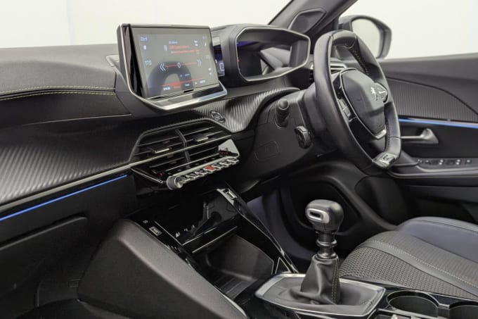 2025 Peugeot 2008
