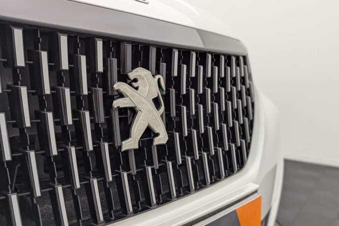 2025 Peugeot 2008