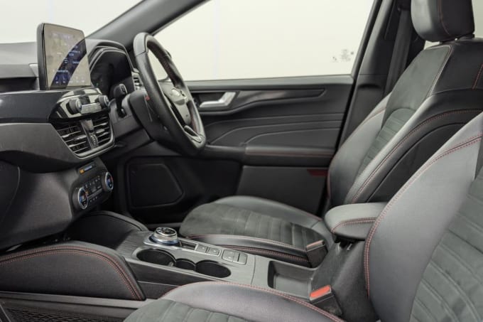 2025 Ford Kuga