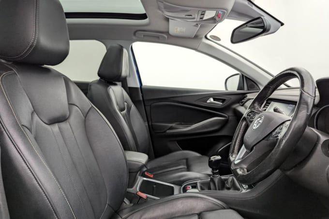 2025 Vauxhall Grandland X