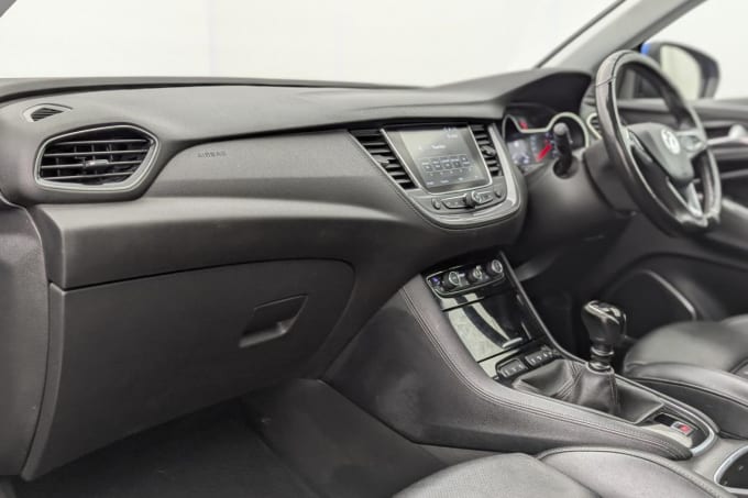 2025 Vauxhall Grandland X