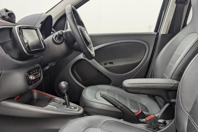 2025 Smart Forfour
