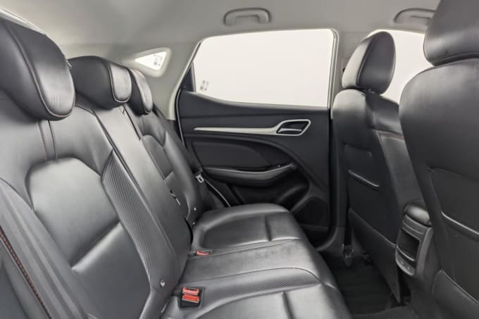2025 Mg Mg Zs