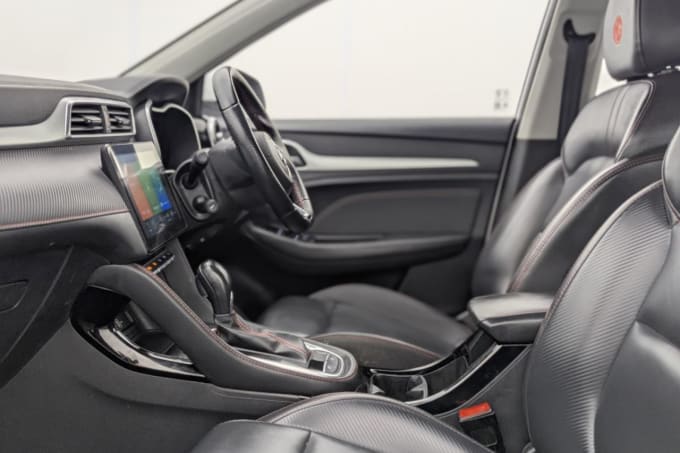 2025 Mg Mg Zs