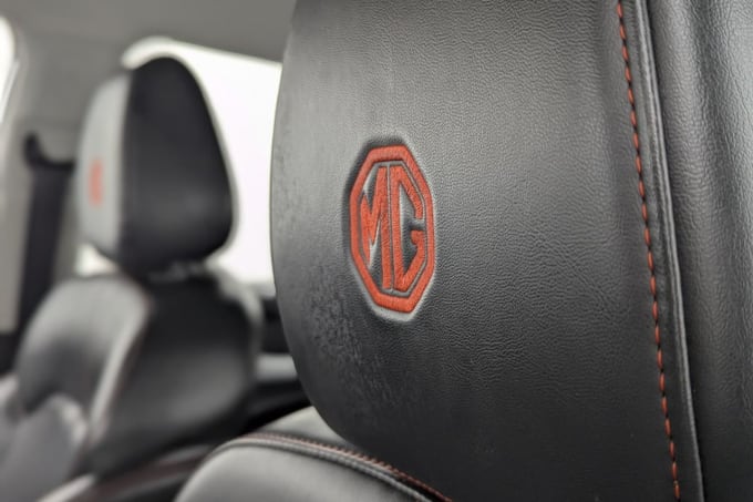 2025 Mg Mg Zs
