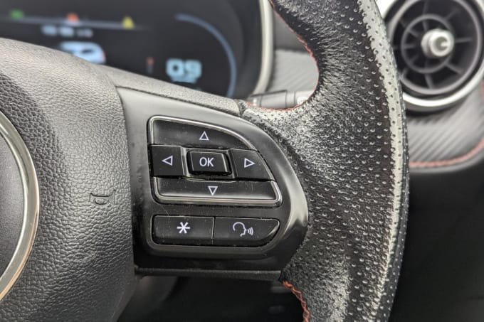 2025 Mg Mg Zs