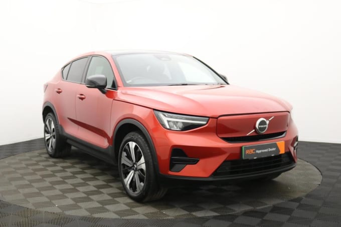 2025 Volvo C40